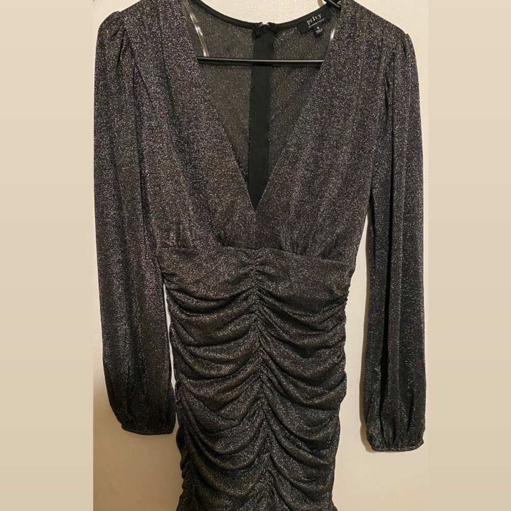 Cute gray & silver shimmery dress (s)